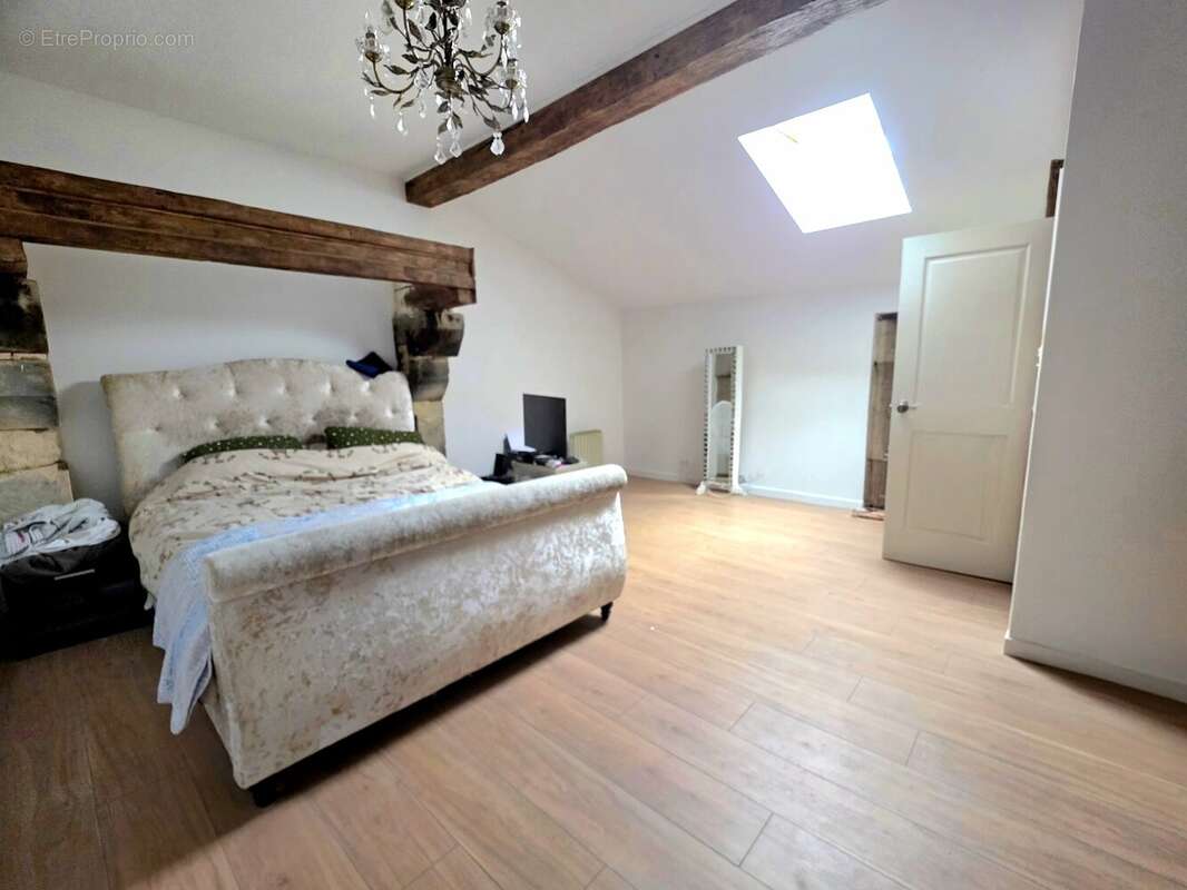 Maison de caractère en pierre rénovée avec vaste grange, près de Lauzun - photo 11