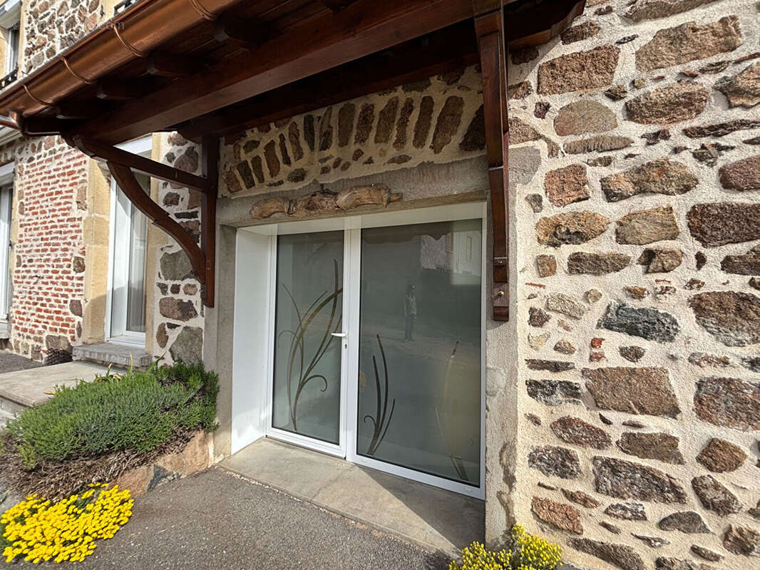 Maison à VILLEMONTAIS