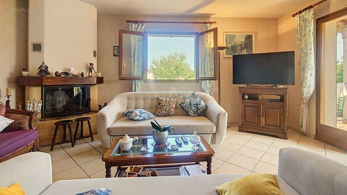 Magnifique maison de 180m2 sur la commune de BERNOS BEAULAC - photo 6