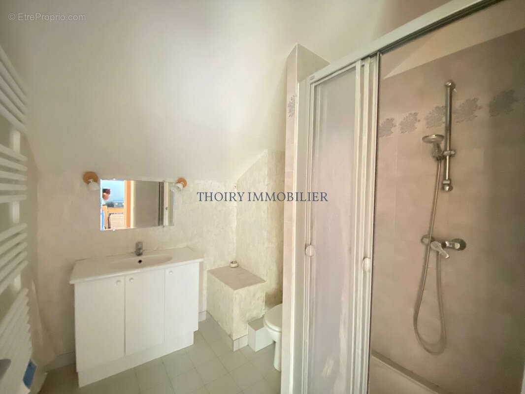 Maison à THOIRY