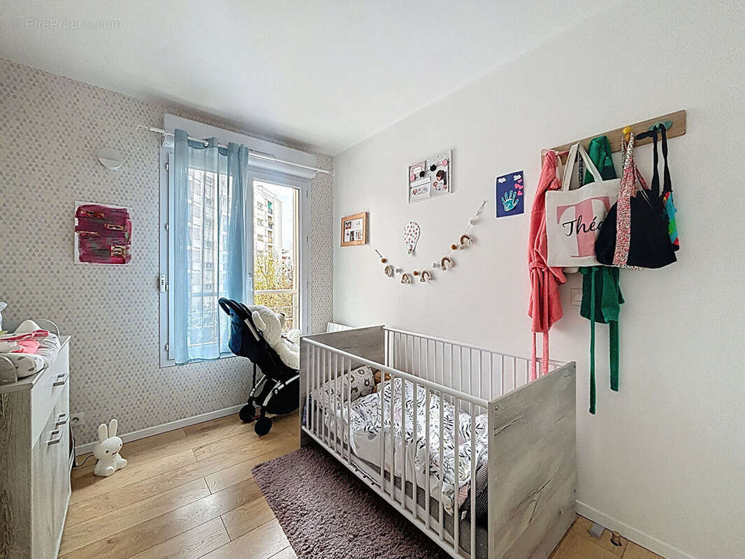 Appartement à SURESNES