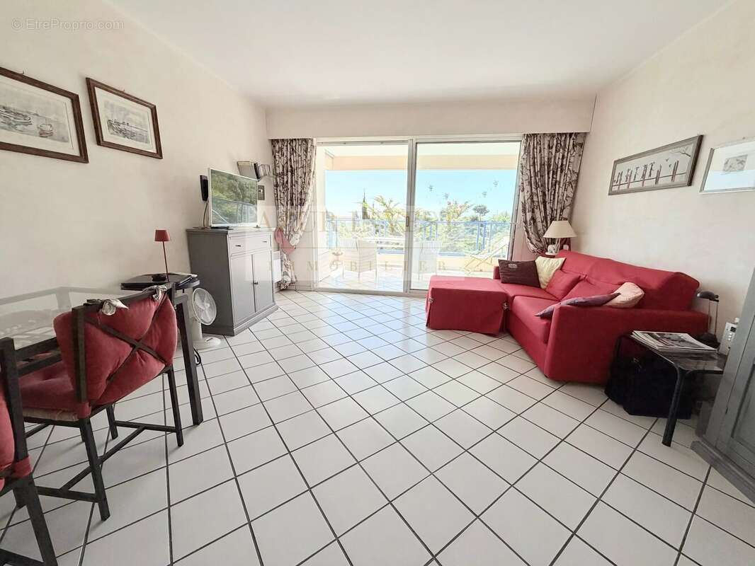 Appartement à ROQUEBRUNE-CAP-MARTIN