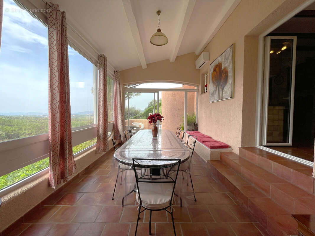 Maison à LA LONDE-LES-MAURES