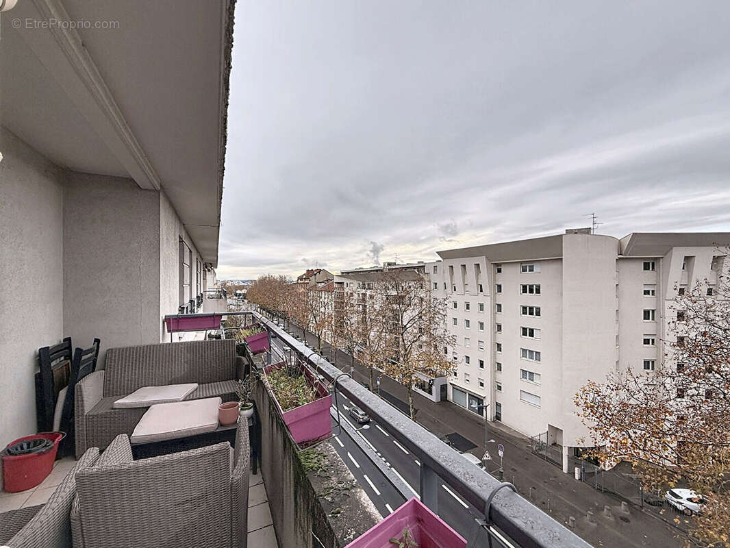 Appartement à LYON-8E