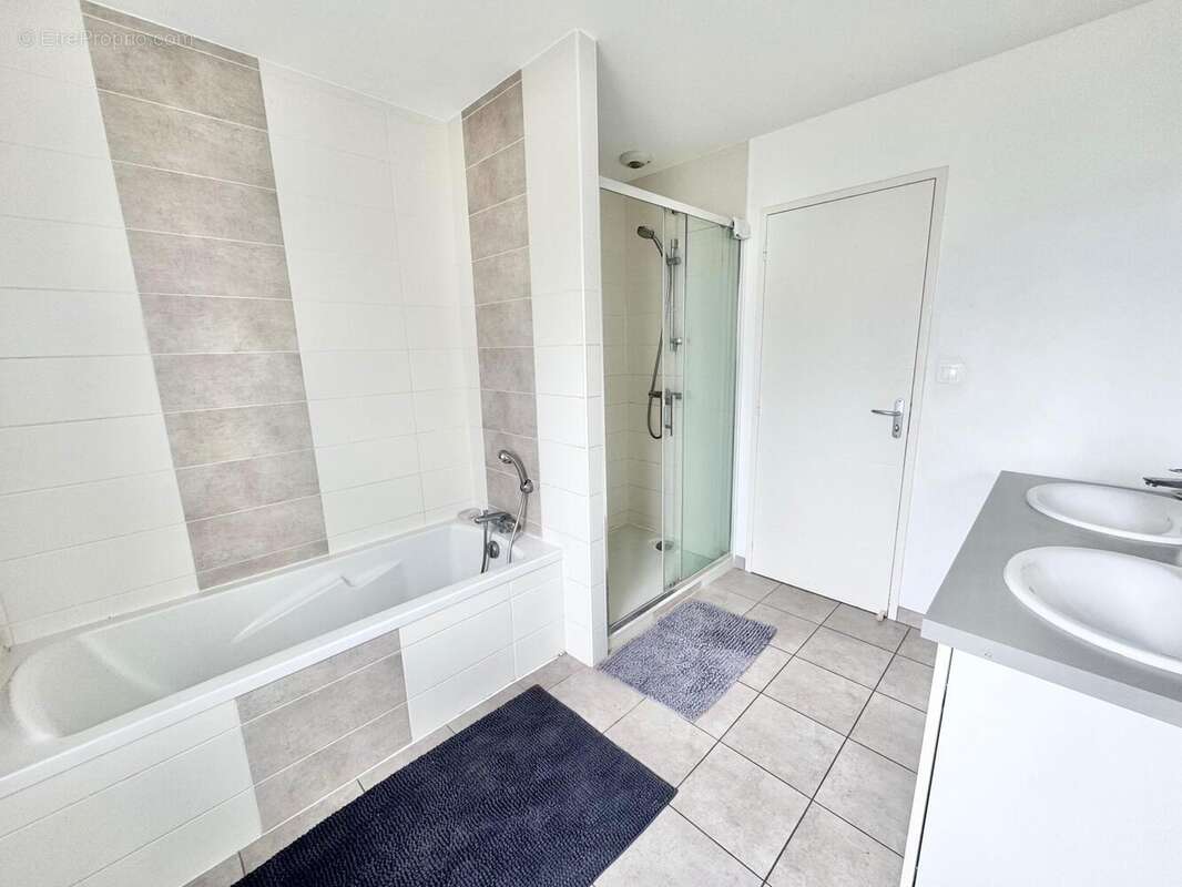 Photo 7 - Maison à LAVAL