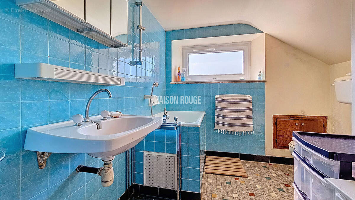 Maison individuelle en granit plein coeur de Matignon - photo 13