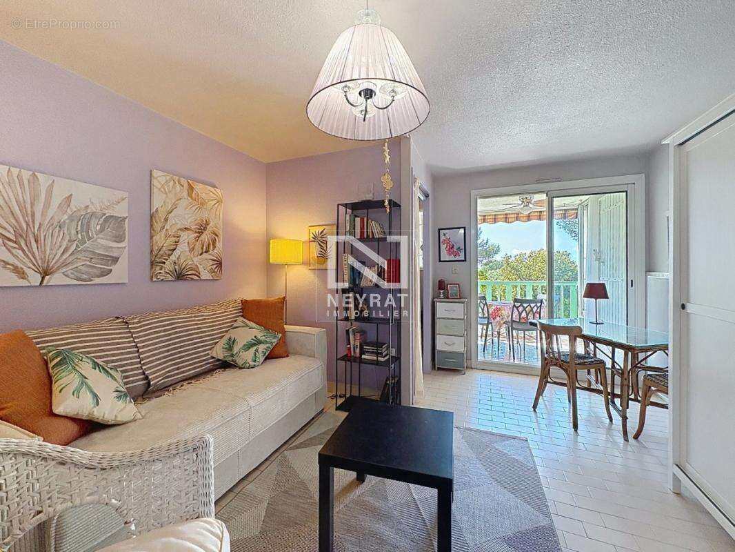 Appartement à SAINT-RAPHAEL