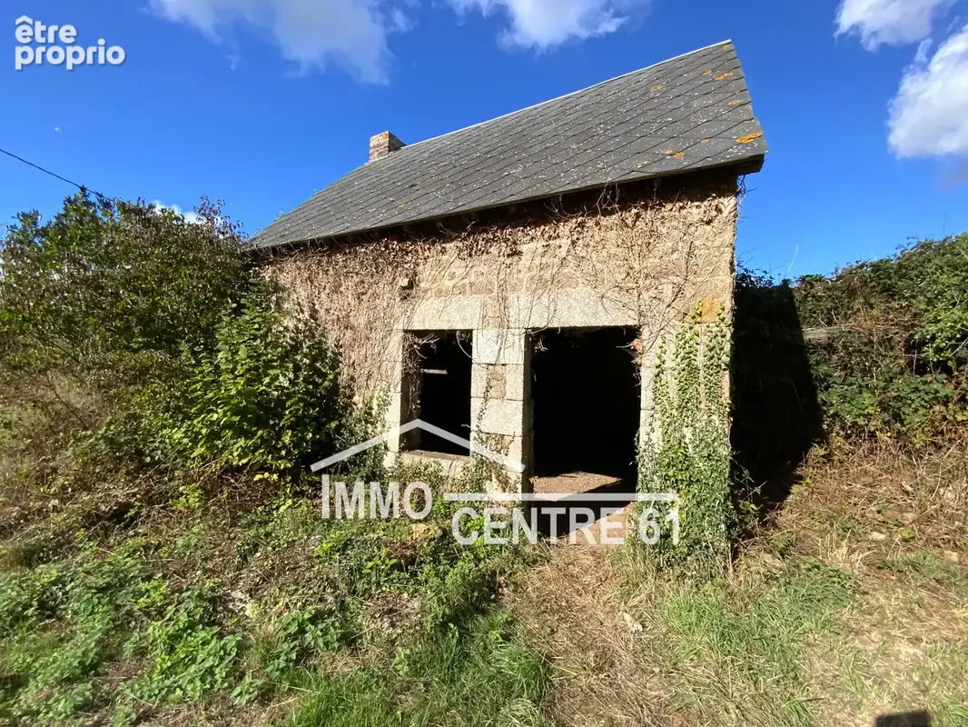 Longère à rénover et dépendances sur 5600m2 de terrain - photo 17