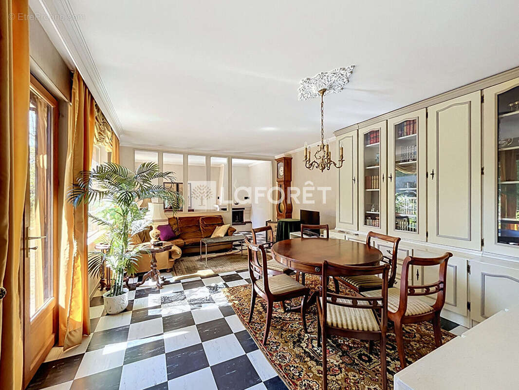 Maison Saint Michel Sur Orge 6 pièce(s) 137 m2 - photo 2