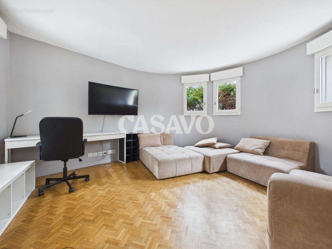 Appartement à LE PLESSIS-ROBINSON