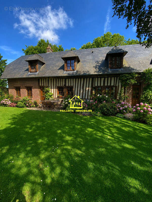 Maison à SAINT-ROMAIN-DE-COLBOSC