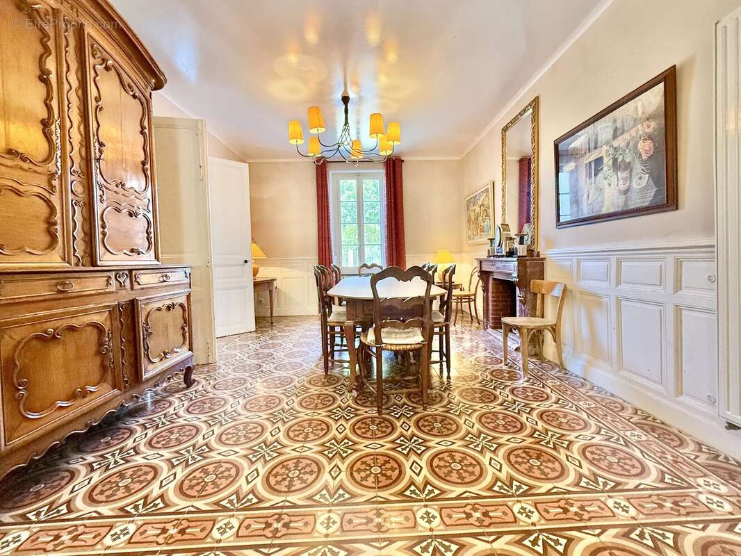 Ensemble immobilier de caractère au cœur d'un village du Minervois - photo 3