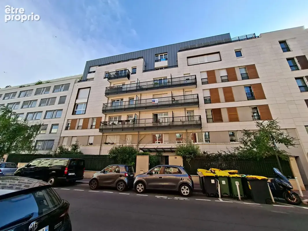 STUDIO immeuble récent avec parking - photo 9