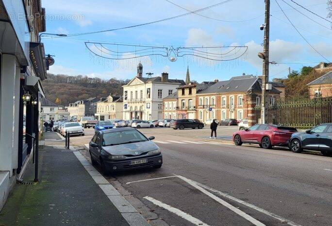 Appartement à LILLEBONNE