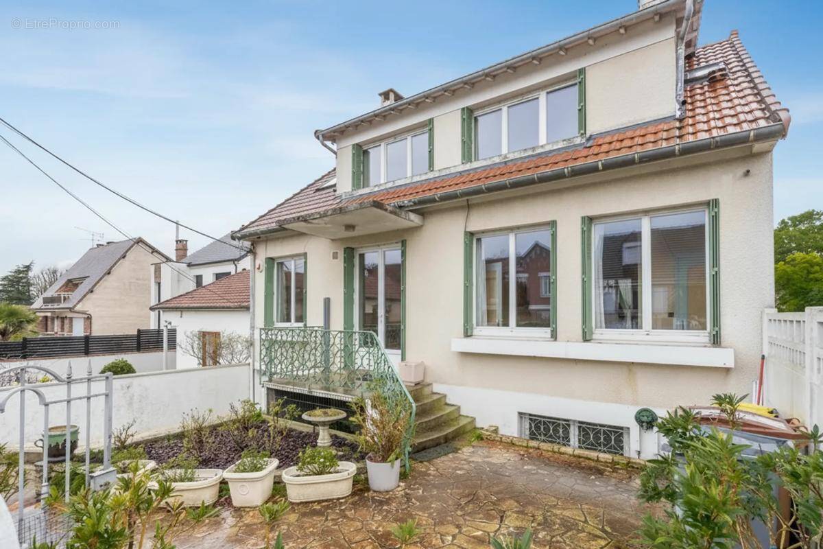 Maison à NOISY-LE-GRAND