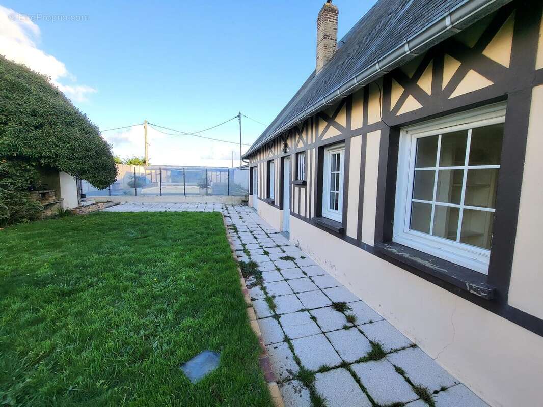 Maison à CAUVILLE-SUR-MER