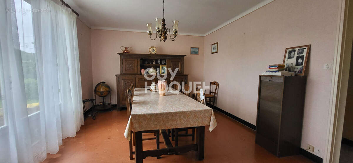 Maison à LOCQUELTAS