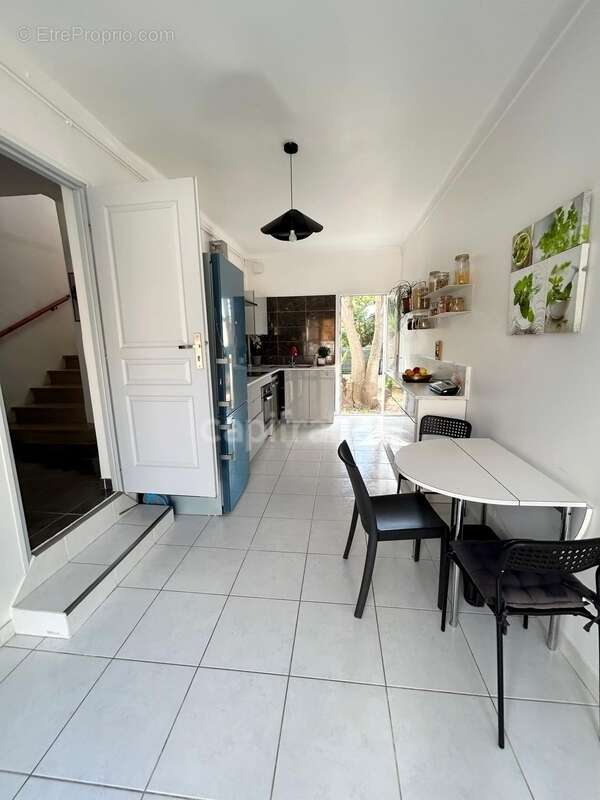Maison familiale à vendre 5 pièces BALARUC LES BAINS (34) - photo 3