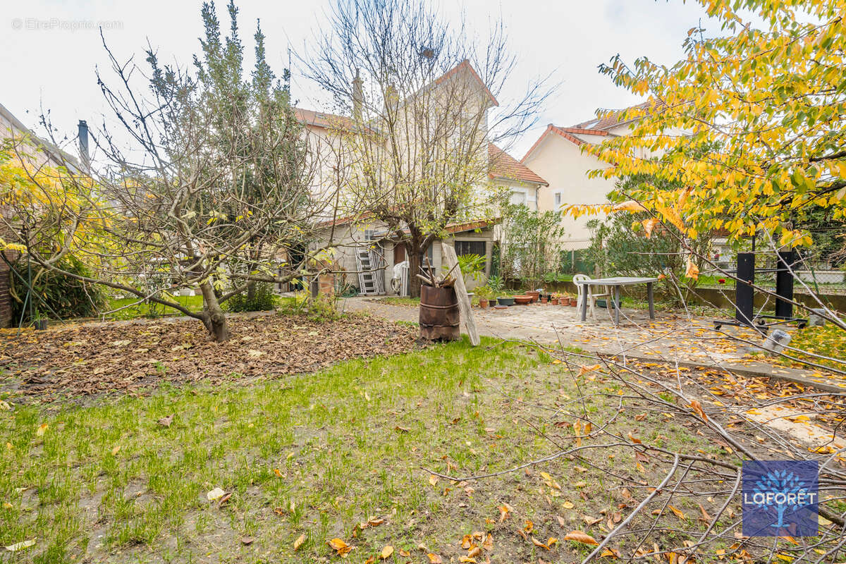 Maison à LES PAVILLONS-SOUS-BOIS