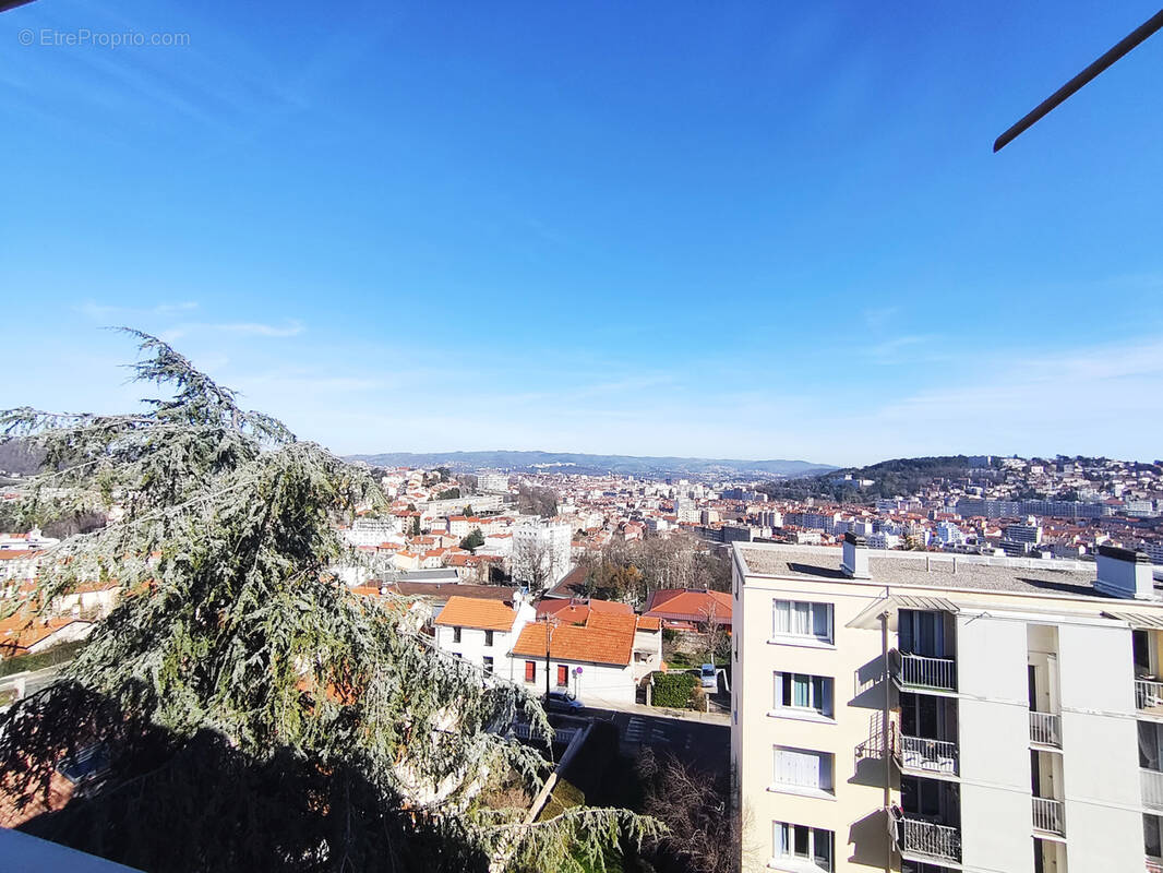 Appartement à SAINT-ETIENNE