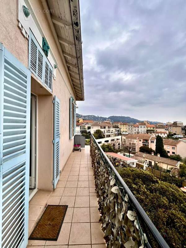 Appartement à LE CANNET