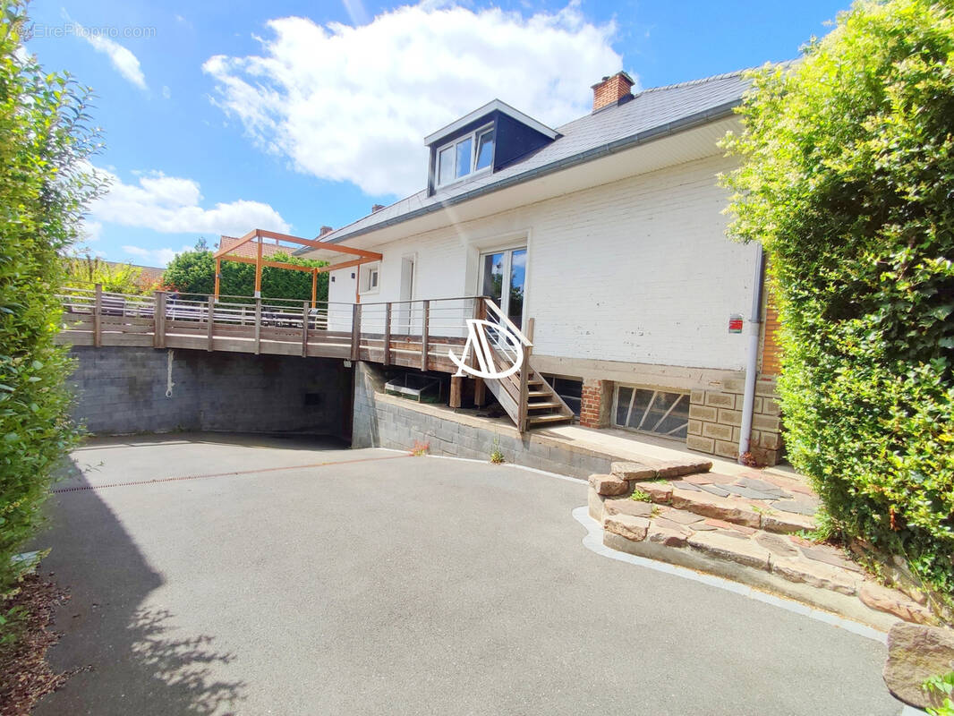 Maison à CAMPHIN-EN-CAREMBAULT