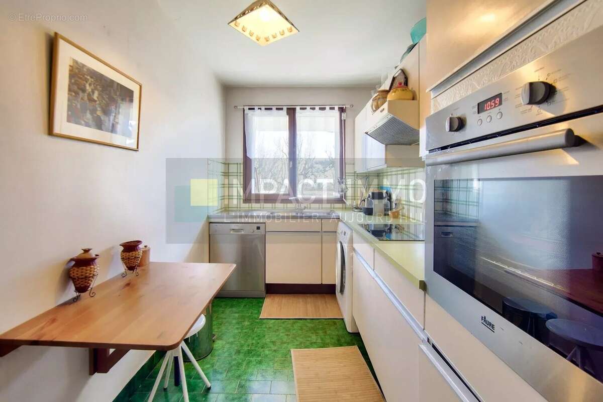 Appartement à SURESNES