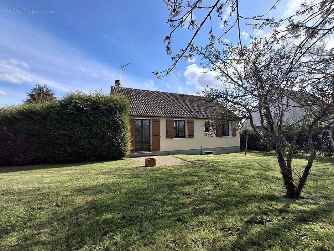 Maison à LE GAULT-SAINT-DENIS