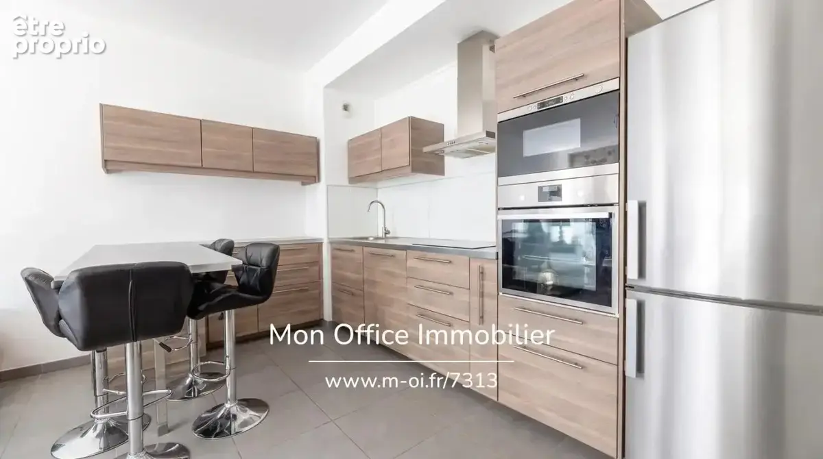 Référence : 7313-SBA. - Appartement T3 - Terrasse et double box - photo 2