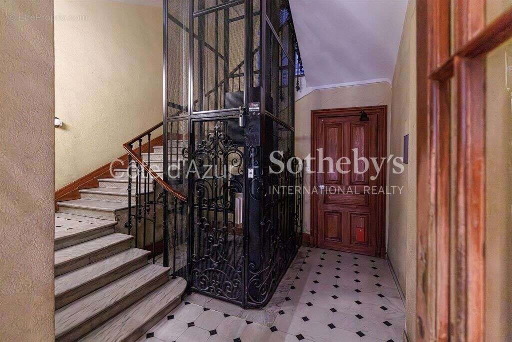 Nice Carré d'or, plateau de 300m² dans élégant immeuble bourgeois - photo 5