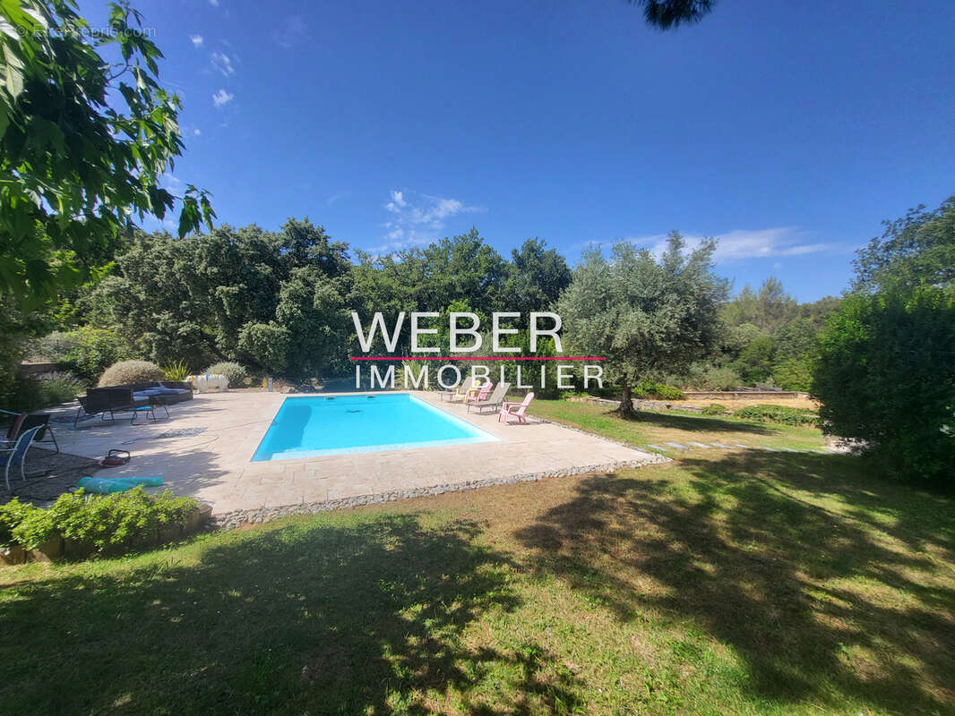 EVENOS LE BROUSSAN 5000 m2 Villa 5 chambres Piscine - photo 2
