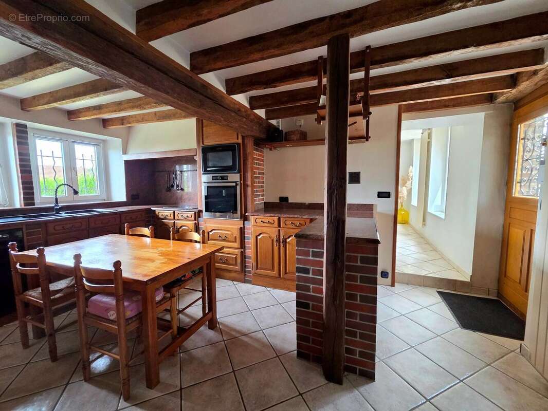 Maison 233 m² à Sormery  - photo 8