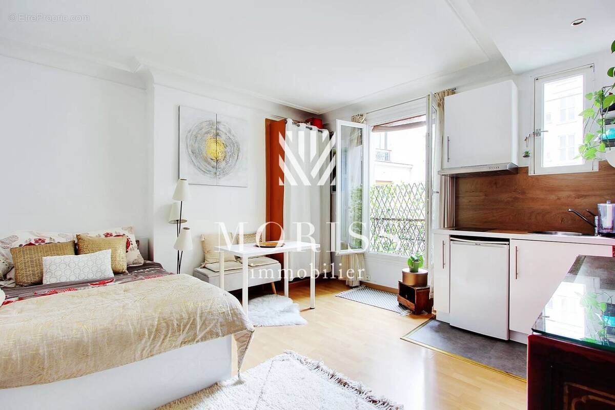 Appartement à PARIS-11E