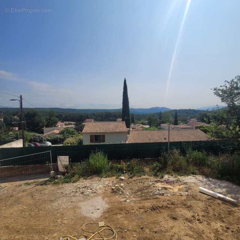 Terrain 431 m² à Cadolive  - photo 4