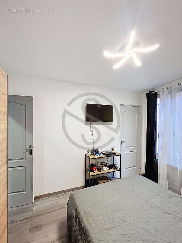 Appartement à RIVES