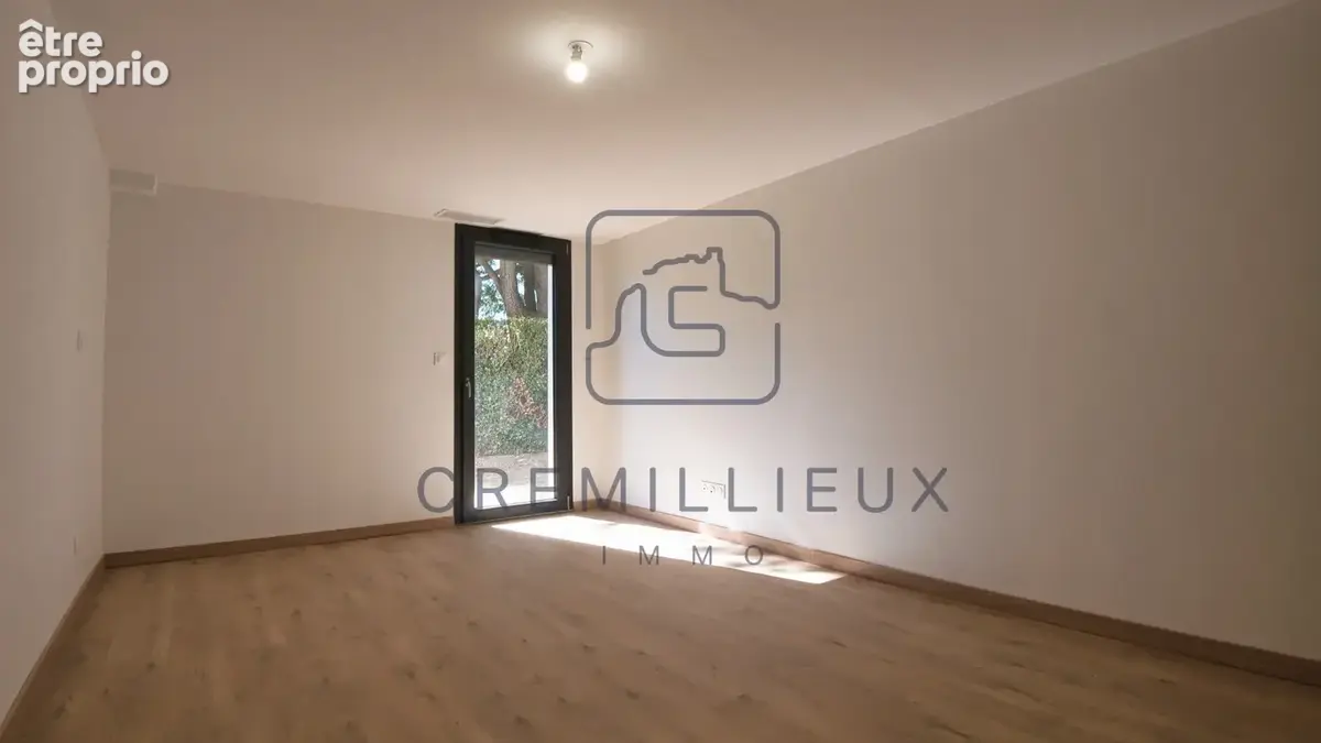 Guilherand-Granges   Villa d’exception de 240 m2 avec piscine - photo 9