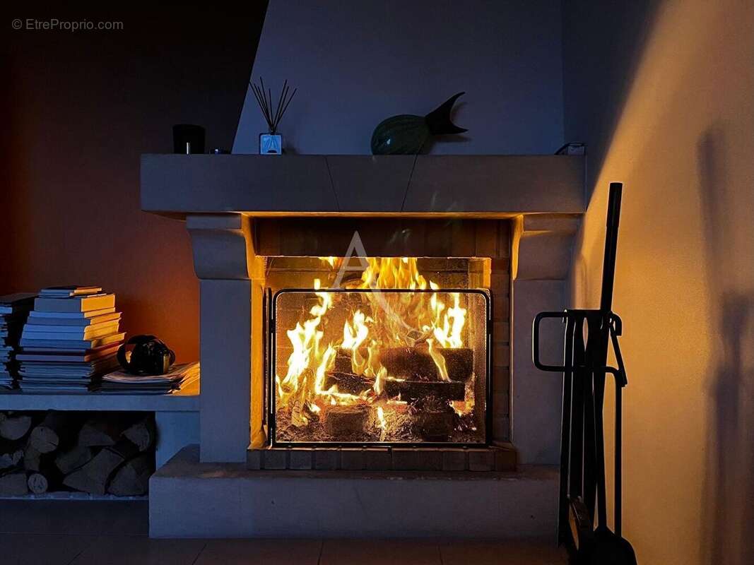 Appartement à LE MESNIL-LE-ROI