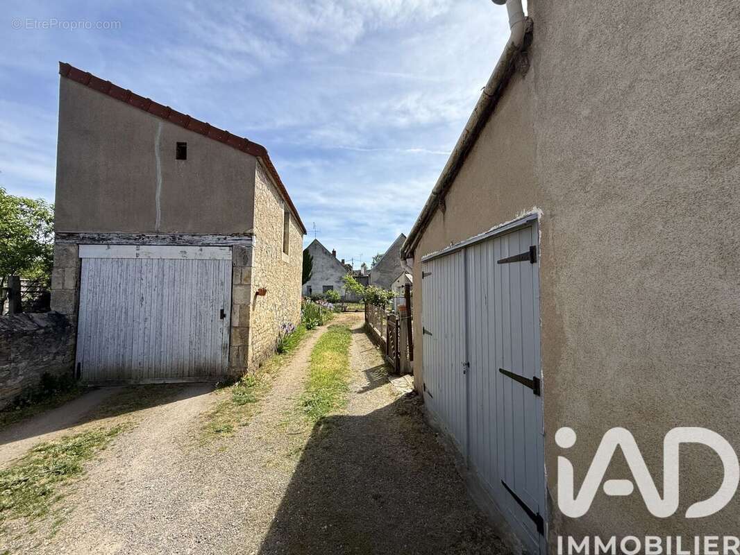 Photo 3 - Maison à SAINT-AMAND-MONTROND