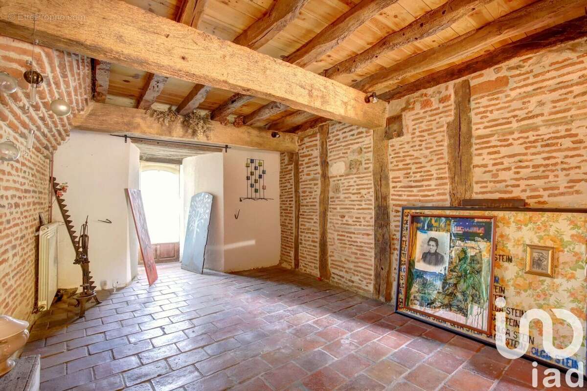 Maison 364 m² à Brens  - photo 5