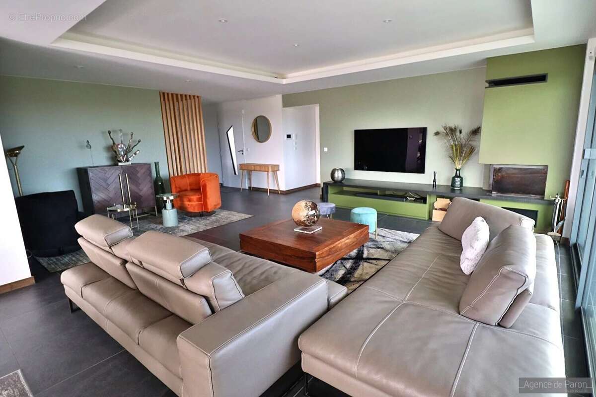 Maison à VERRIERES-LE-BUISSON