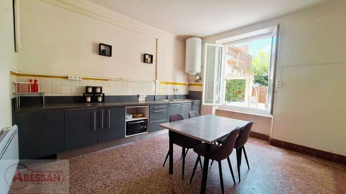 Maison 225 m² à Lezan  - photo 9