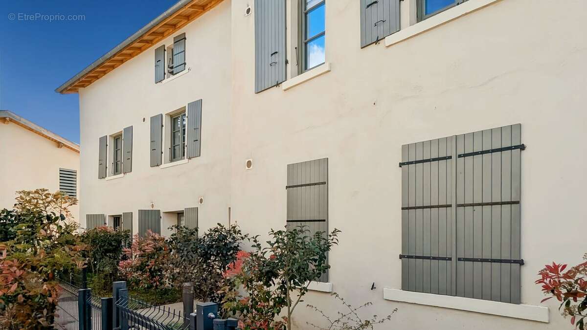 Appartement à LYON-9E