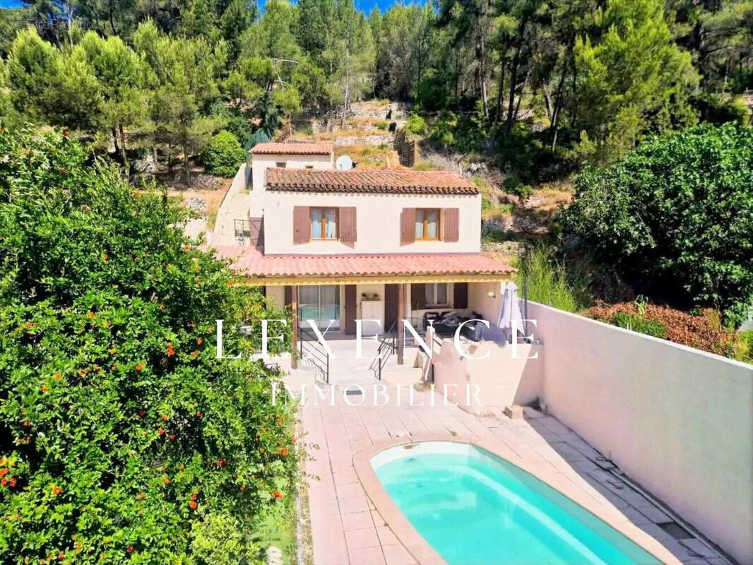 Maison T6 136m² avec dépendance, cave, jardin, atelier, abris, et espace vert en restanque à Septème les Vallons - photo 2