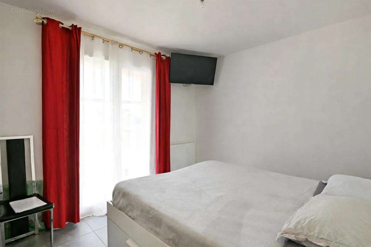 Maison de 5 pièces de 119 m² à Saint-Remèze - photo 24