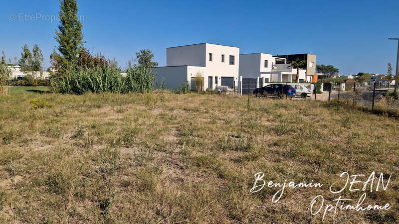 Terrain à SERIGNAN