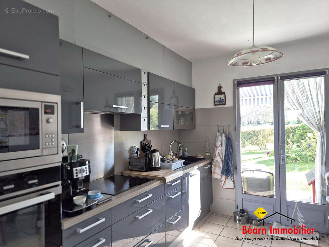 Maison à SAINT-PALAIS