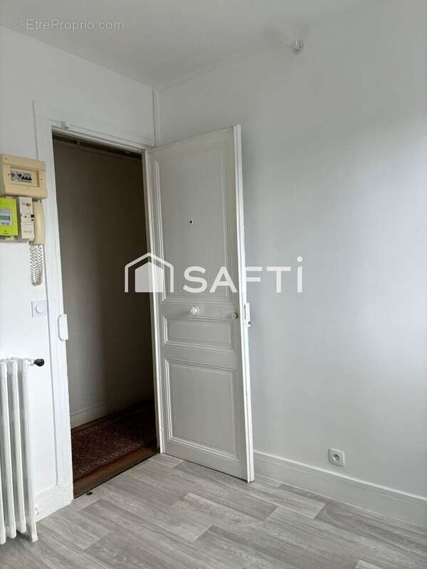 Photo 3 - Appartement à PARIS-16E