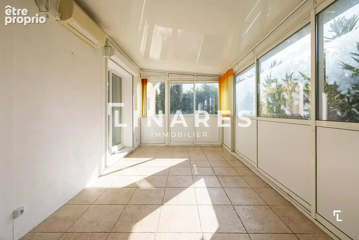LA PALAMA - Villa T7 de 155m2 - Piscine - Terrain de 576 m2 - 13013 Château-Gombert - photo 8