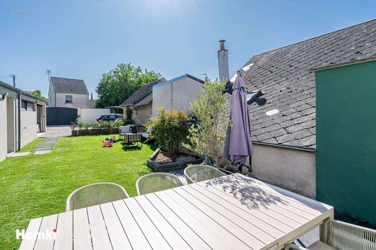 Maison/Villa T5 de 165 m2 à La Chapelle-Saint-Mesmin 45380 - photo 3