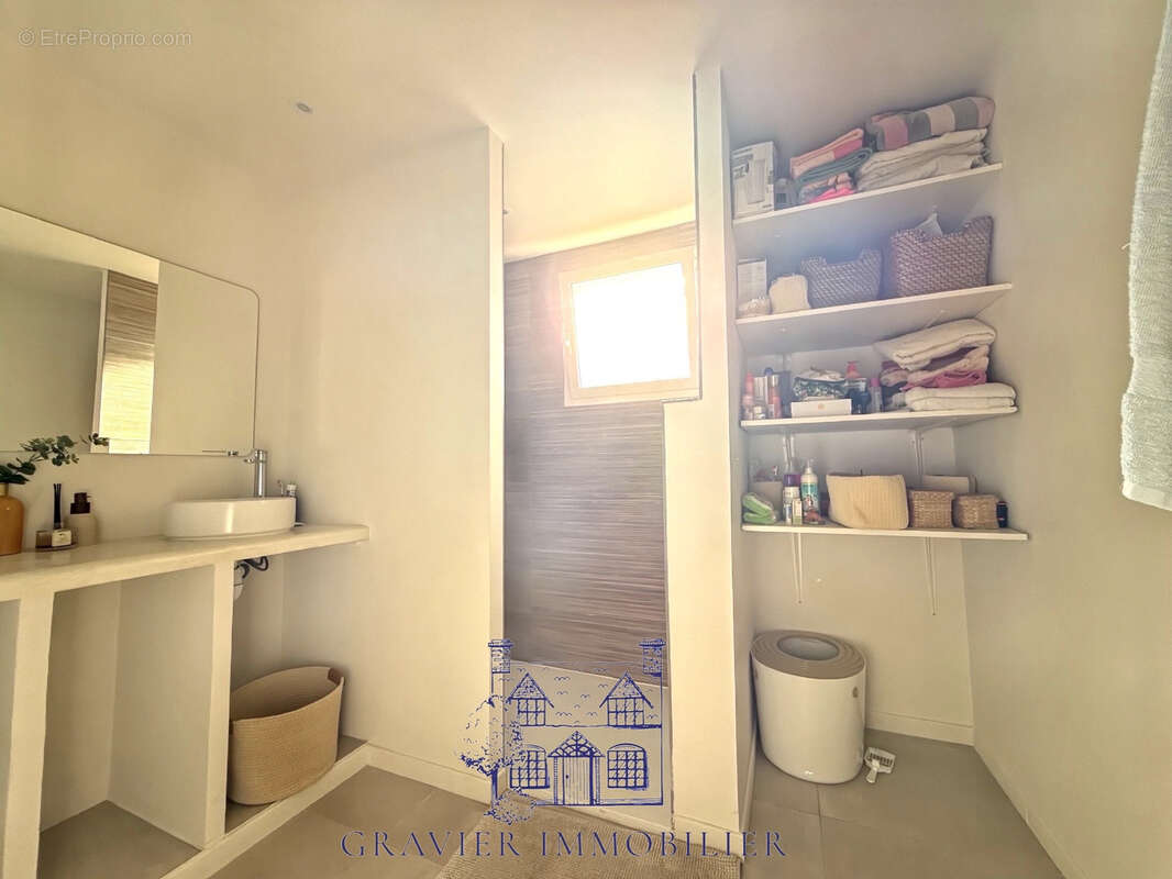 Maison à LA VALETTE-DU-VAR